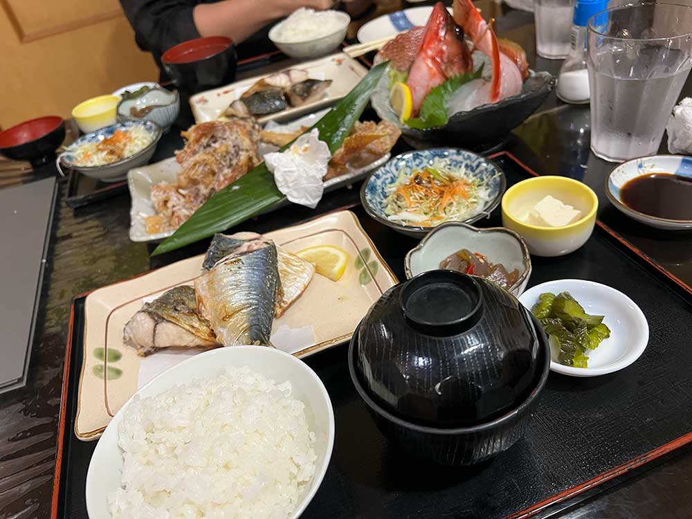 肴やえん　対馬